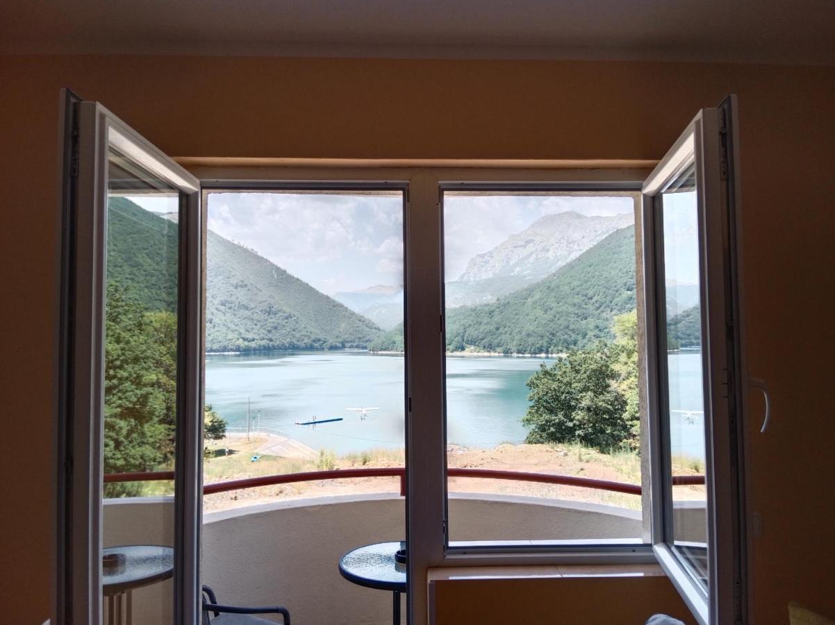Studio Apartman D&S Pluzine Bagian luar foto